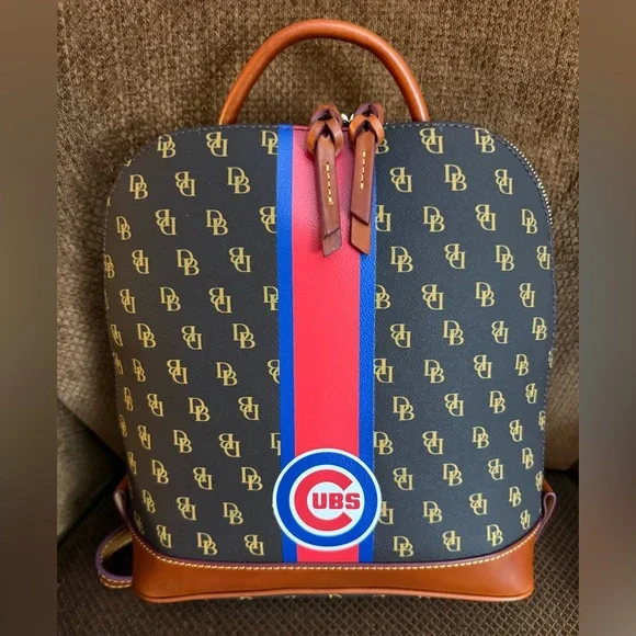 Dooney & Bourke | Bags | Nwt Dooney Bourke Chicago Cubs Zip  display picture 3